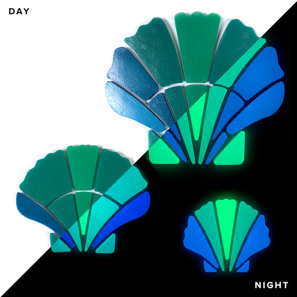 Scallop Shell Glow in the Dark Swimming Pool Mosaic - Family