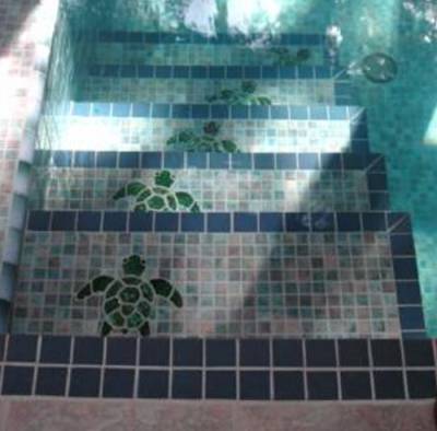 Mosaics: An added appeal to any pool